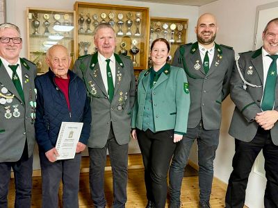 Von links: Uwe Schepull, Jürgen Schätzel, Reinhard Päsler, Mandy Talarowsky, Kevin Jahn und Michael Heinze