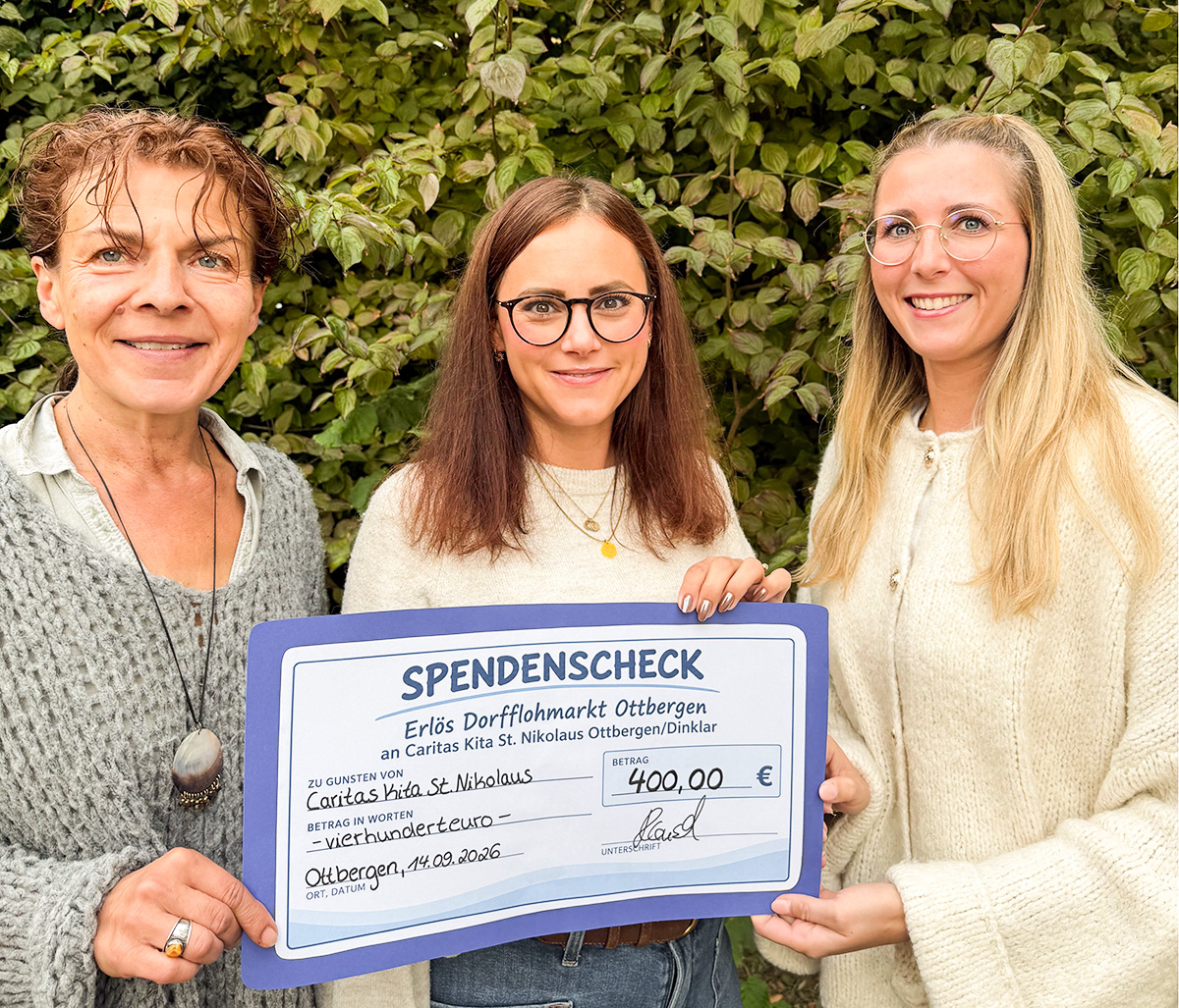 Von links: Viola Barchanski Kita St. Nikolaus, Stefanie Honsch Förderverein Grundschule Ottbergen und Katharina Rodewald Kita St. Nikolaus.