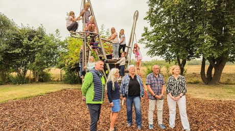 Neueröffnung des Spielplatzes der Grundschule Barnten